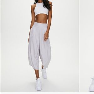 Aritzia Sunday best Sullivan pant- xsmall